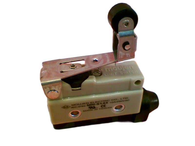 MN-5144 par MOUJEN SWITCH
