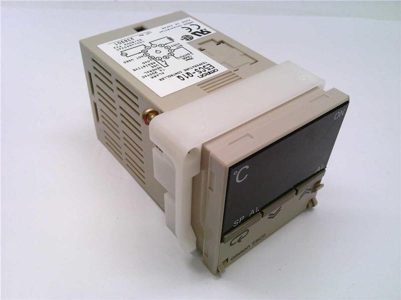 E5CS-Q1G par OMRON