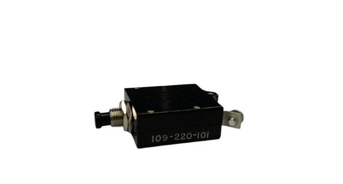 TE CONNECTIVITY 109-220-101