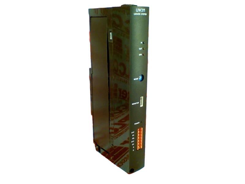 UW311 par TOSHIBA
