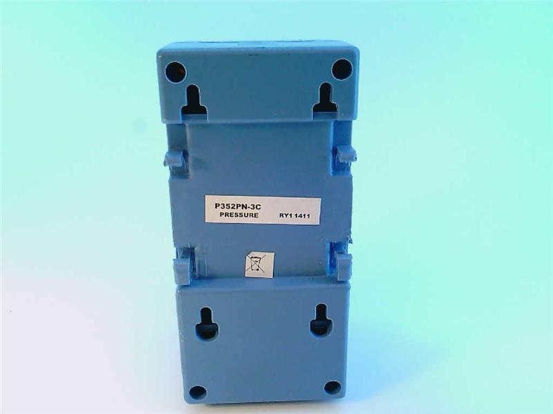 JOHNSON CONTROLS P352PN-3C