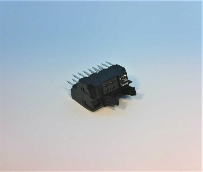 OMRON P2RVC-8-O-5-1