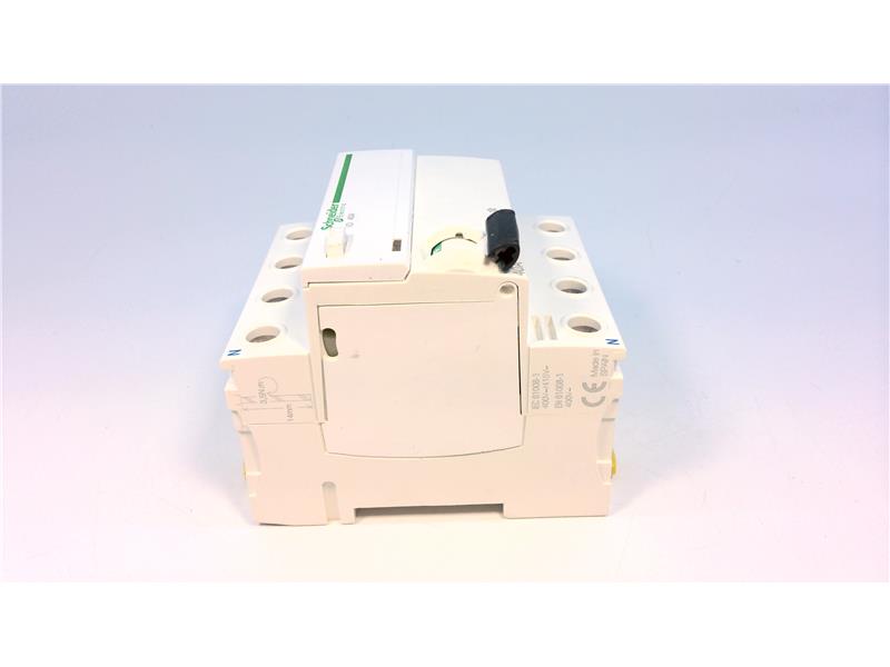 SCHNEIDER ELECTRIC A9R35440