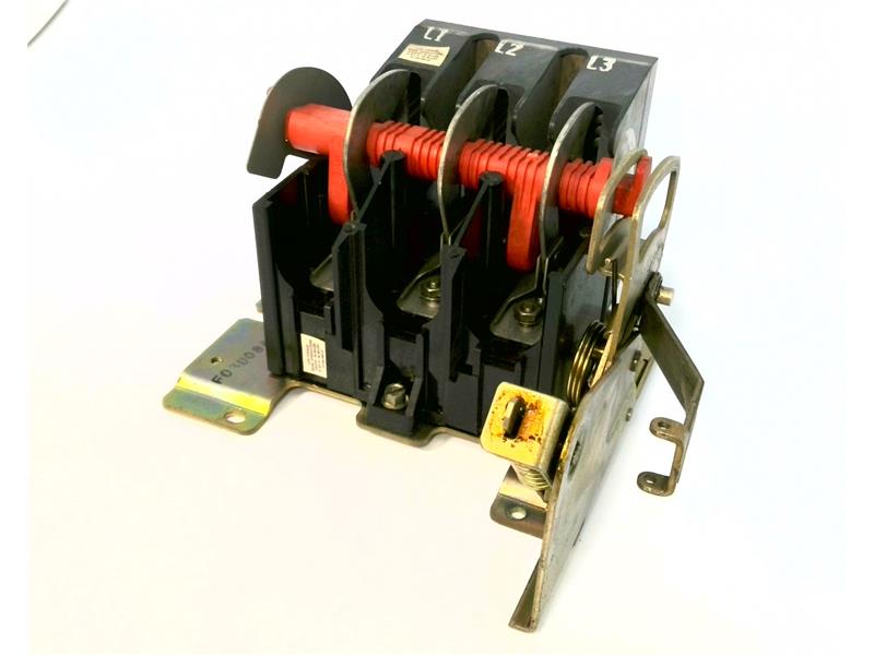 SCHNEIDER ELECTRIC 31055-496-51