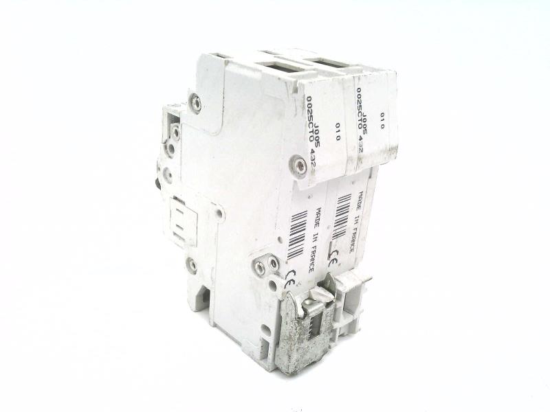 HAGER NC225