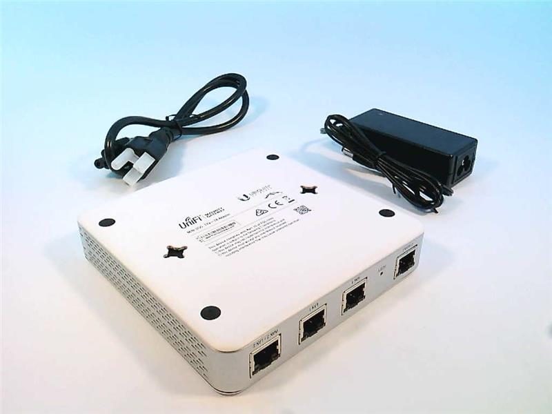 UBIQUITI NETWORKS USG