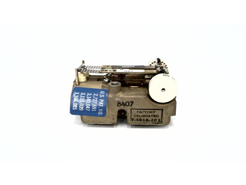 JOHNSON CONTROLS T-4516-201