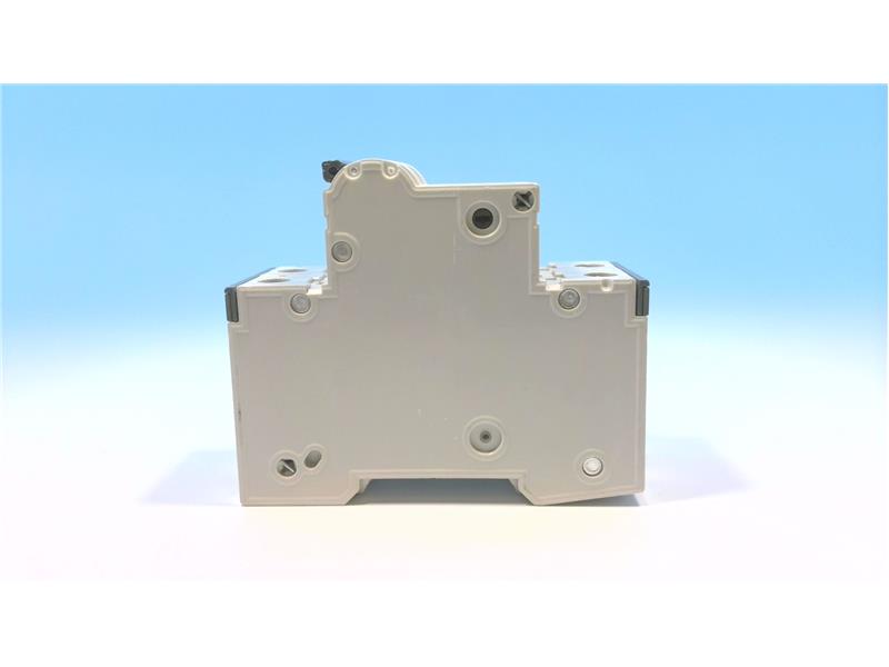 ALLEN BRADLEY 1492-CB2DG070