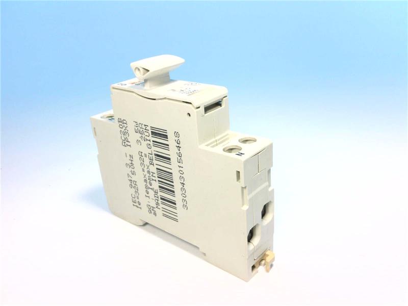 SCHNEIDER ELECTRIC 15646