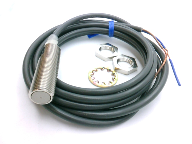 OMRON E2E-X2Y1 2M