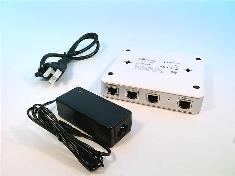 UBIQUITI NETWORKS USG