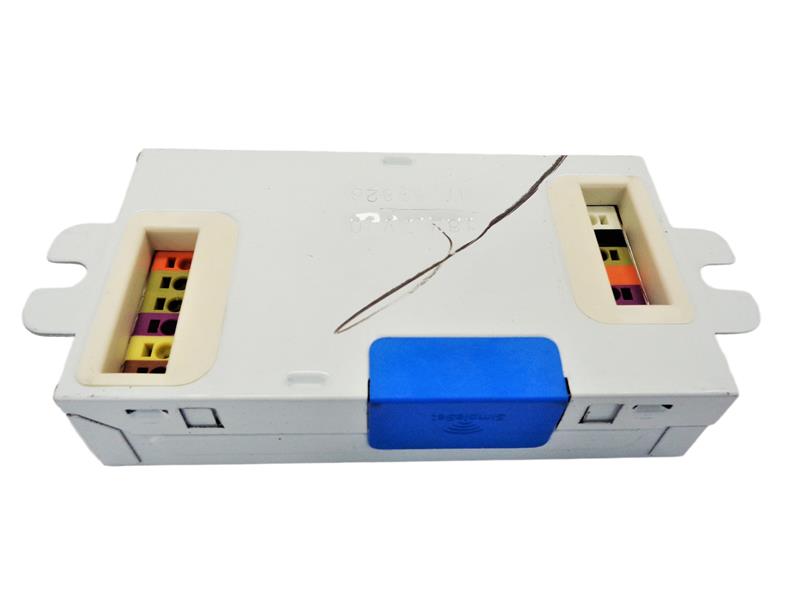 XI025C100V036DSM5 par PHILIPS