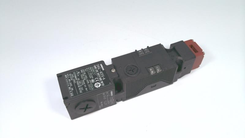 OMRON D4GL-4CFG-A