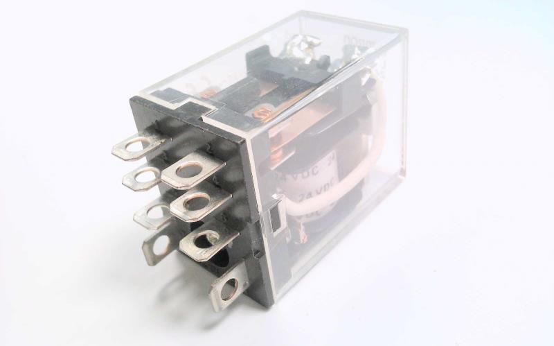 OMRON LY2-DC24