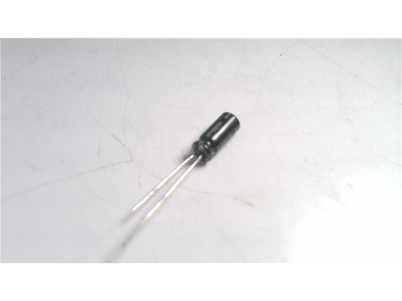 NICHICON UVR1C220MDD