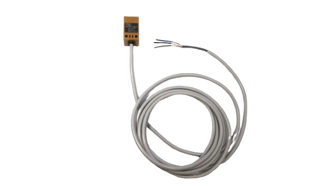 OMRON TL-Q5MC2