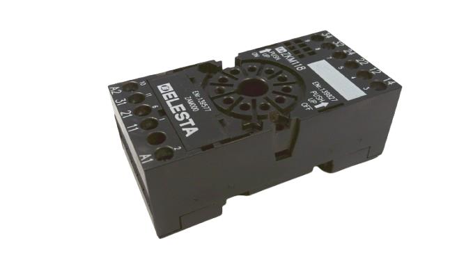 ZKM118 par ELESTA