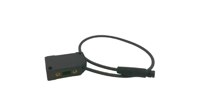 EFECTOR IN-3007-BPKG/0,3M/AS-IN5451