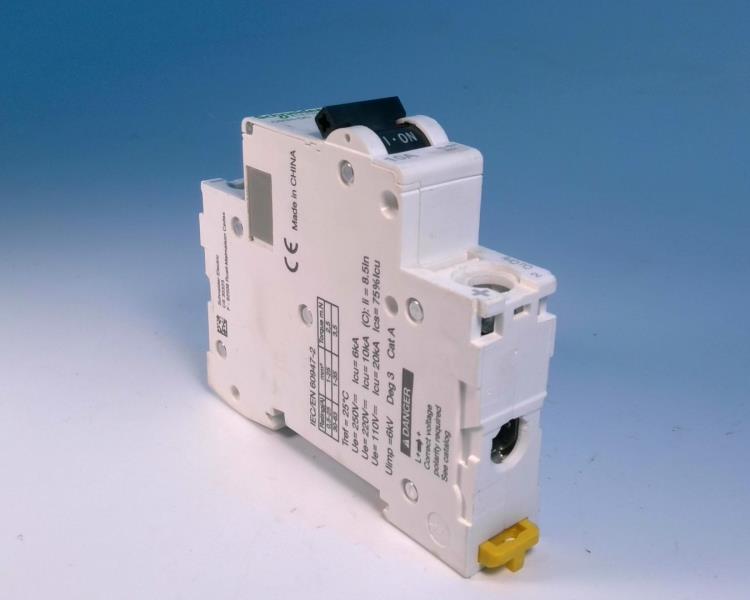 SCHNEIDER ELECTRIC A9N61508