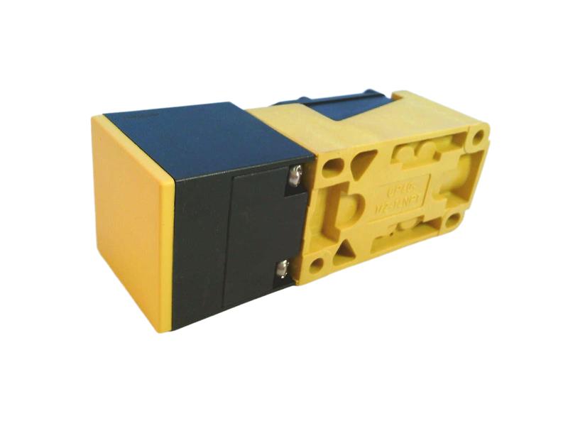 NI20-CP40-FZ3X2/S100-S10 by TURCK
