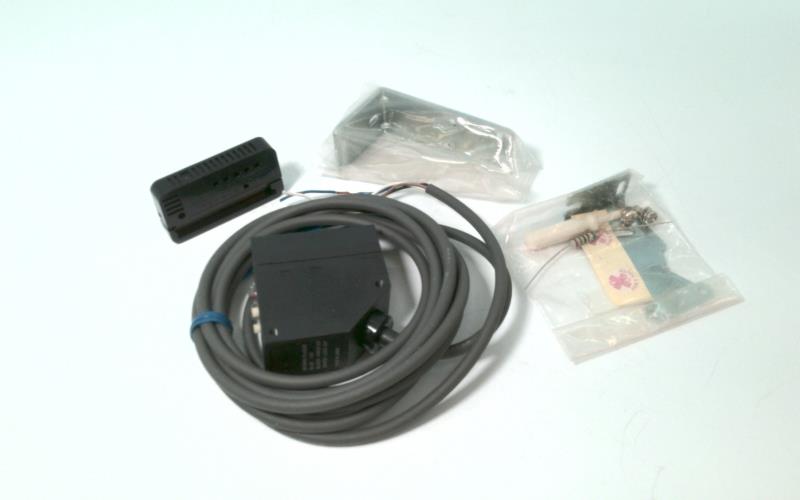OMRON E3XA-CC4A