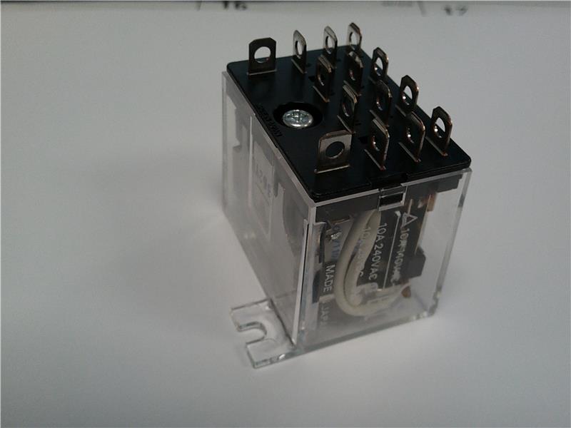 OMRON LY4F DC100/110