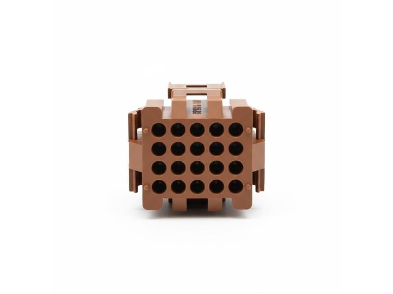 TE CONNECTIVITY 1-640524-0