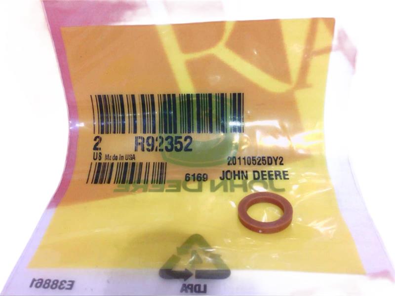 R92352 by JOHN DEERE