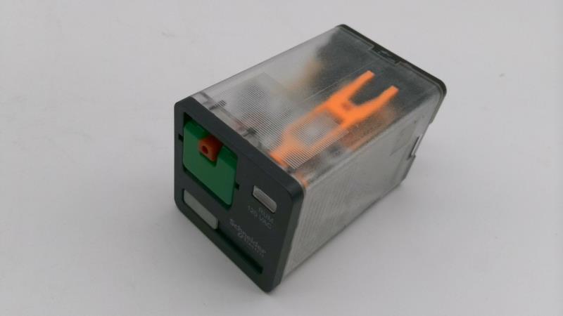 SCHNEIDER ELECTRIC RUMC31F7
