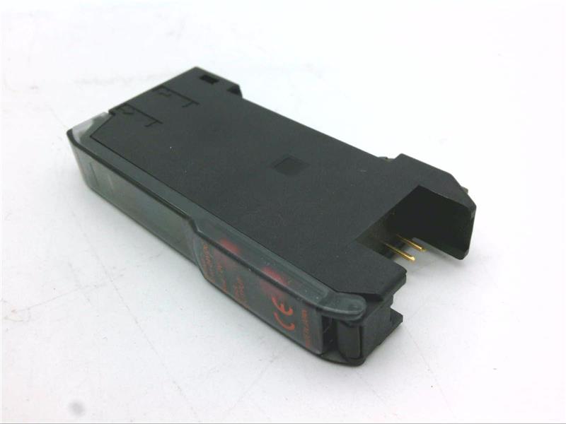 OMRON E3X-DA6