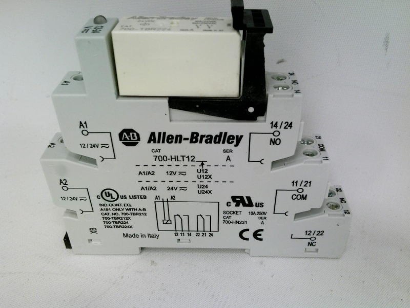 ALLEN BRADLEY 700-HLT12U24