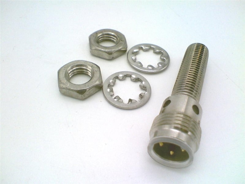 BALLUFF BES M08EE-PSC20B-S04G-003