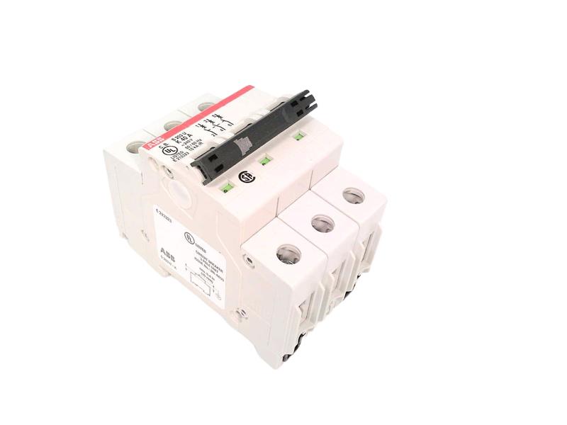 S203U-K40 par ASEA BROWN BOVERI