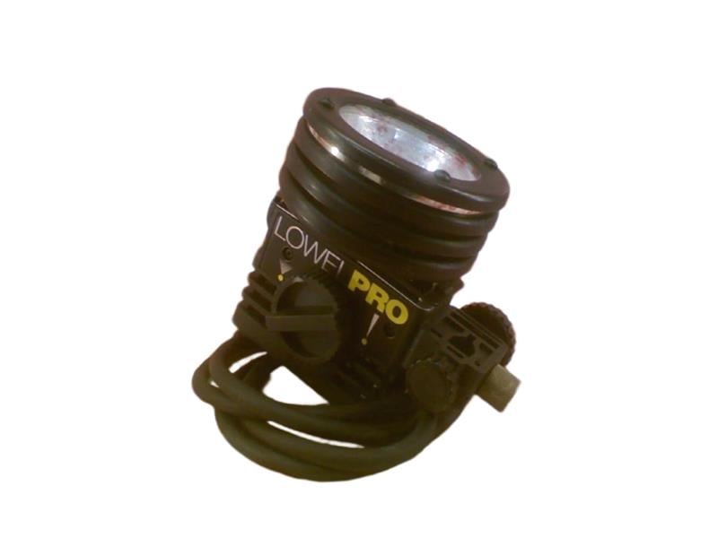 P2-10 par LOWEL LIGHT INC