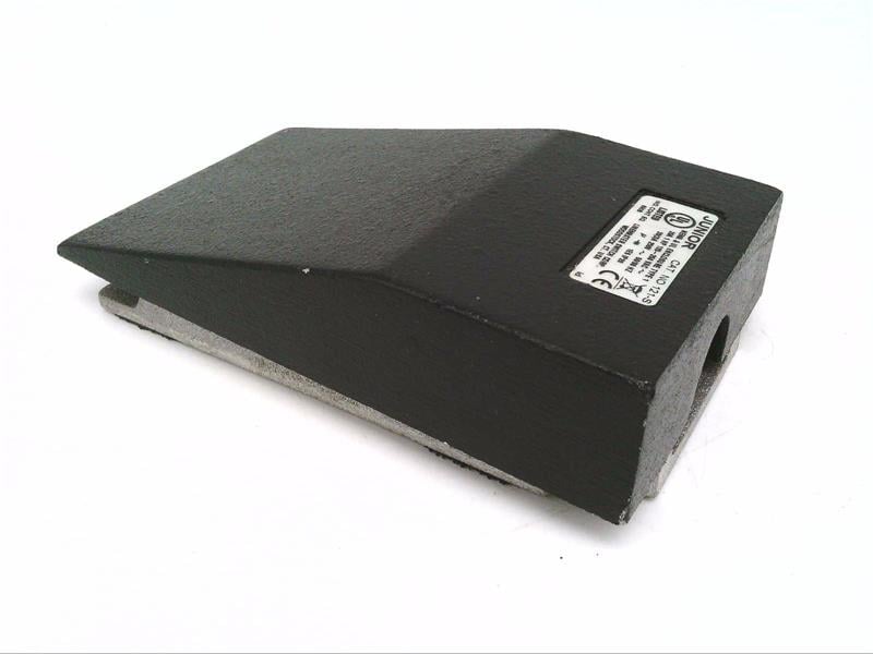 121-S Foot Switch by LINEMASTER