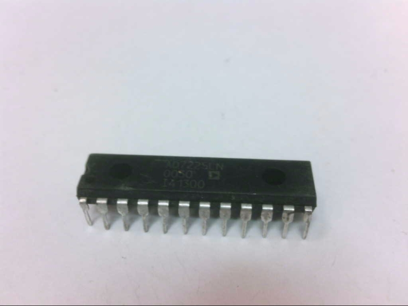 ANALOG DEVICES AD7225LN