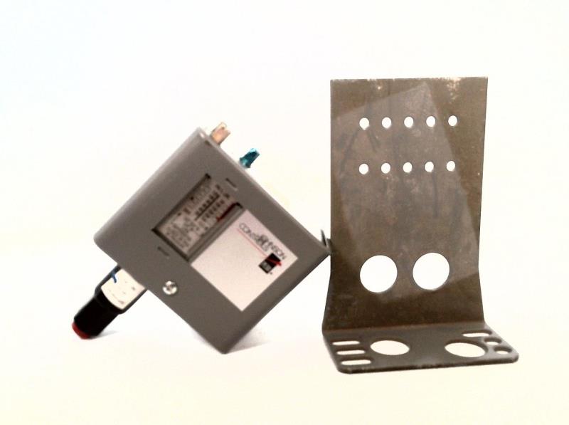 JOHNSON CONTROLS P70AA-119C