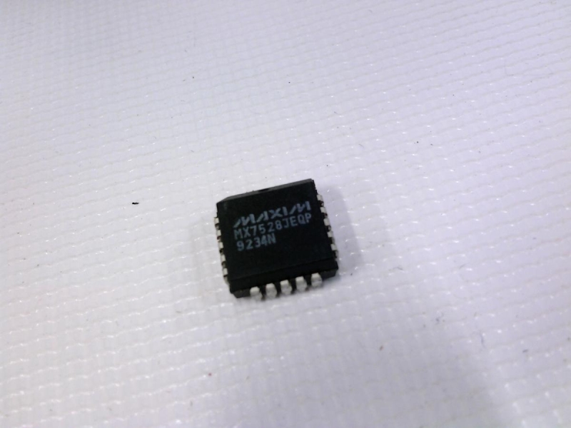 MAXIM INTEGRATED PRODUCTS MX7528JEQP