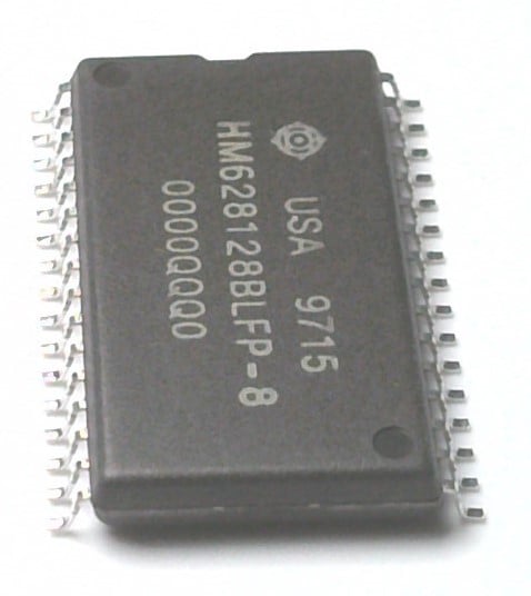 HITACHI HM628128BLFP-8