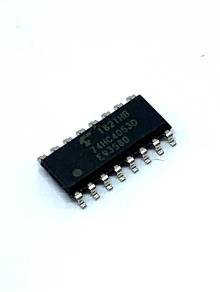 TOSHIBA 74HC4053D