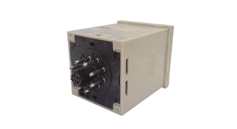 OMRON H3CR-A8 AC100-240/DC100-125