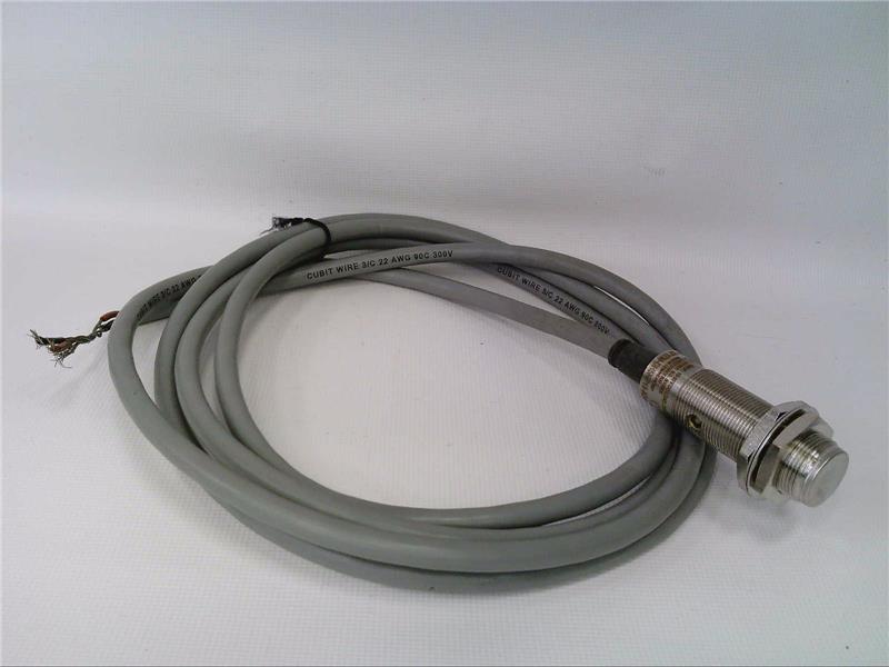 ALLEN BRADLEY 871TM-DH5NP18-A2