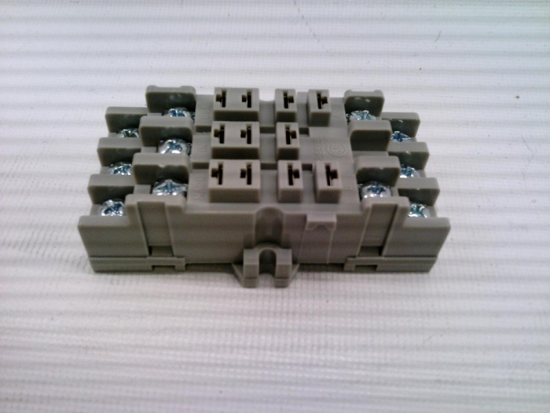 STRUTHERS DUNN RELAYS SK-SQB11-DS