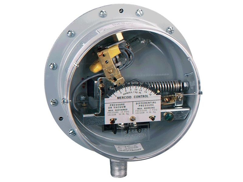 DWYER PG-7000-153-P1