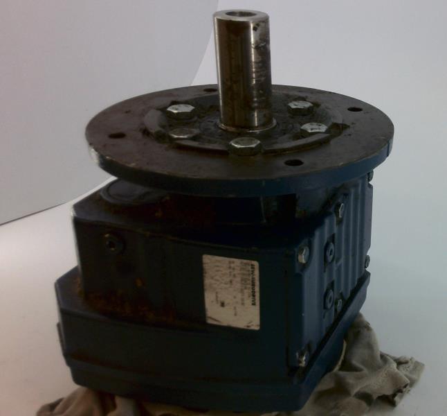 SEW EURODRIVE RF57 DRE90M4
