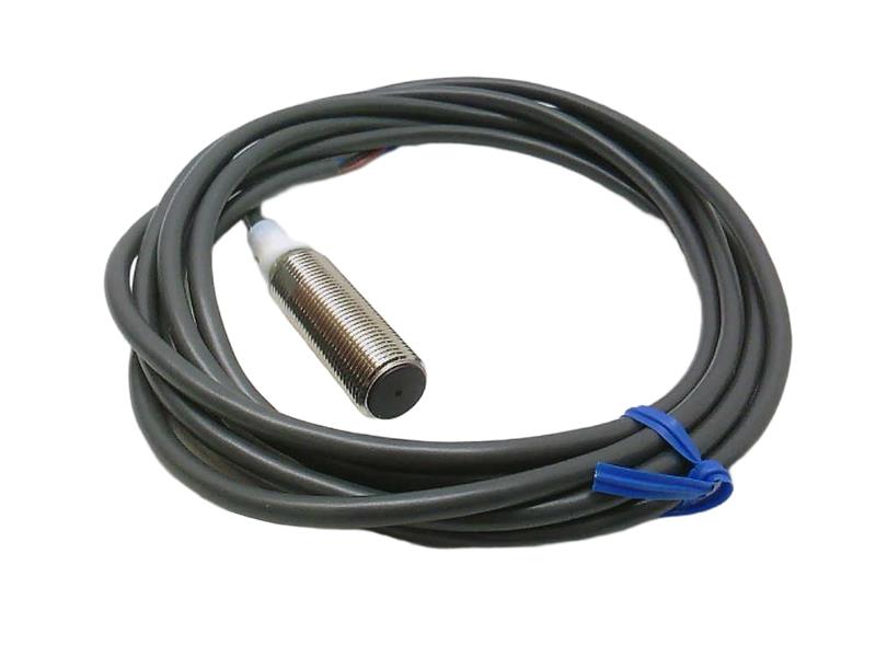 E2A-M18LN16-WP-B1 2M by OMRON