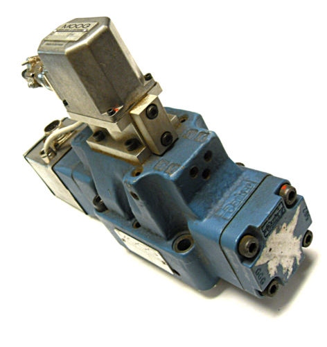 MOOG D662-1701E