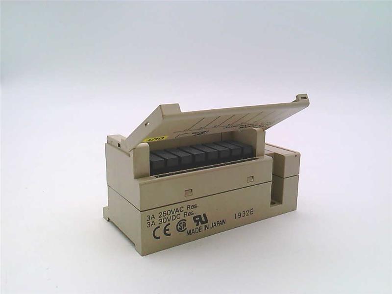 OMRON SRT2-ROC08