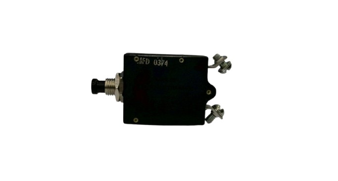 TE CONNECTIVITY 109-220-101