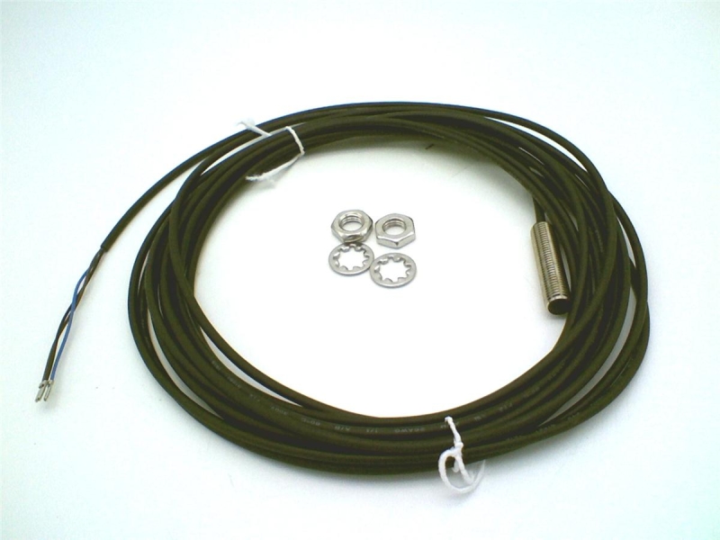 BALLUFF BES 516-324-E3-C-PU-05